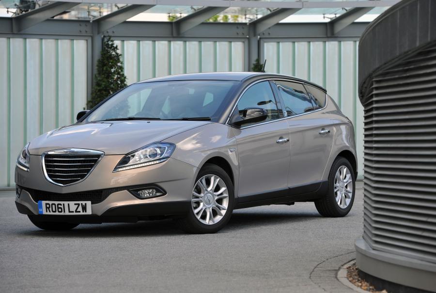  Chrysler Delta 2011 года  (фото 39 из 69)